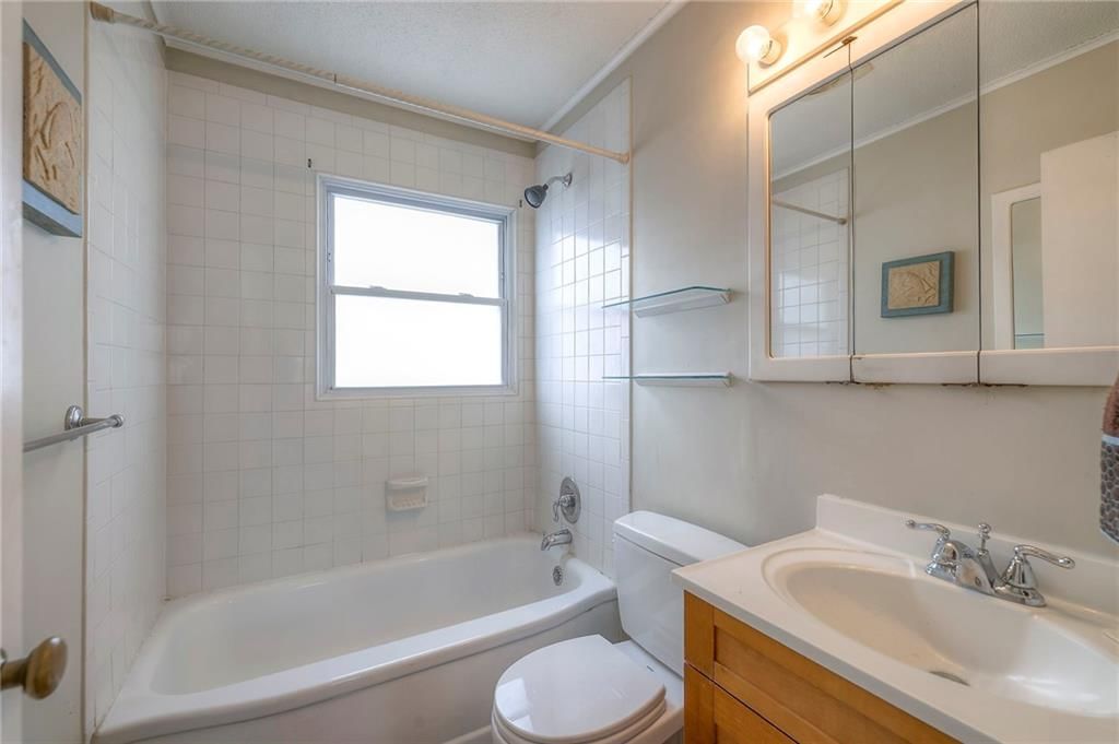 7301 Maple Street — photo 14