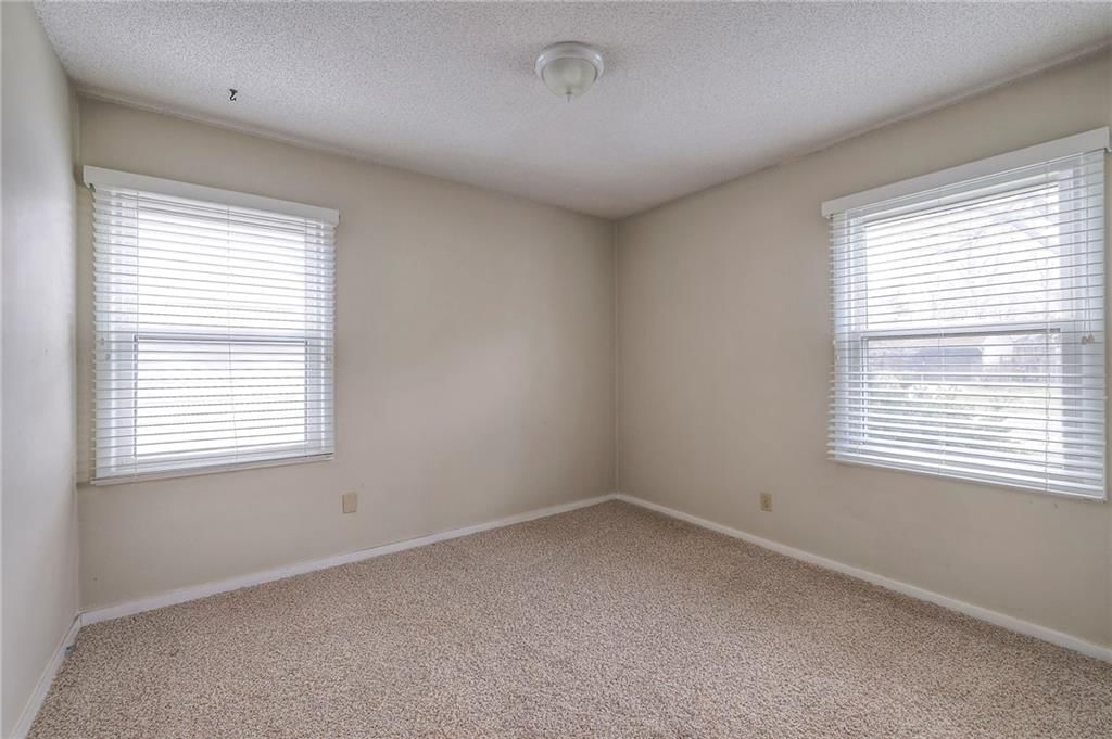 7301 Maple Street — photo 15