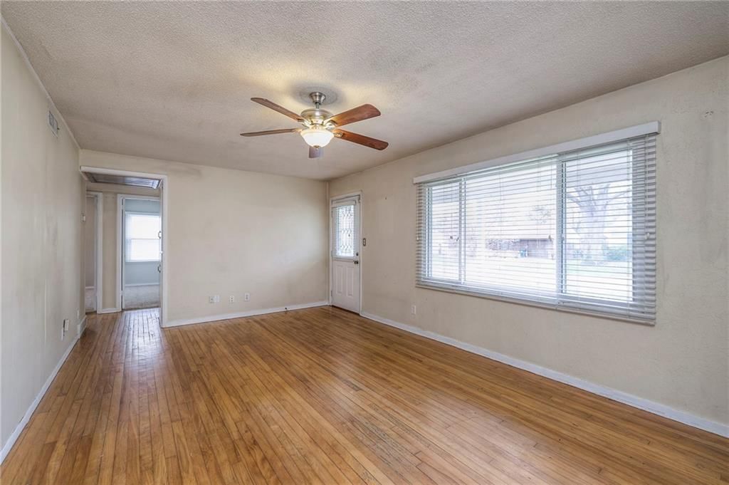 7301 Maple Street — photo 5