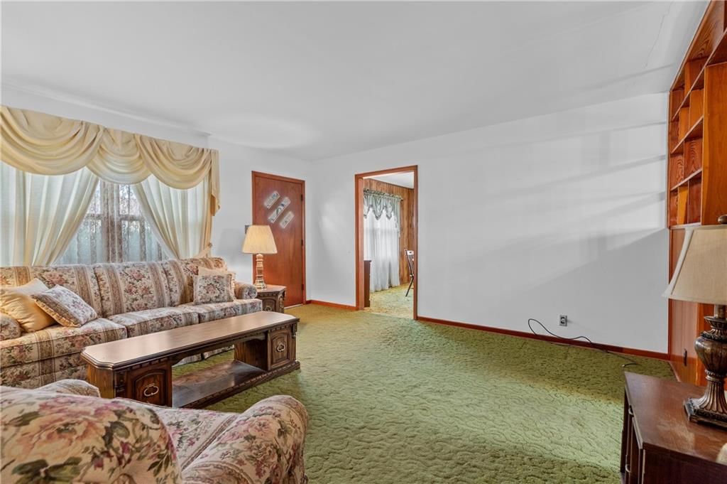 215 Southside Court — photo 12