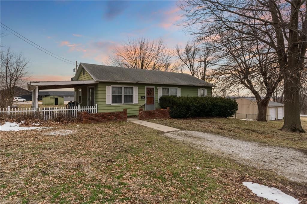 215 Southside Court — photo 8