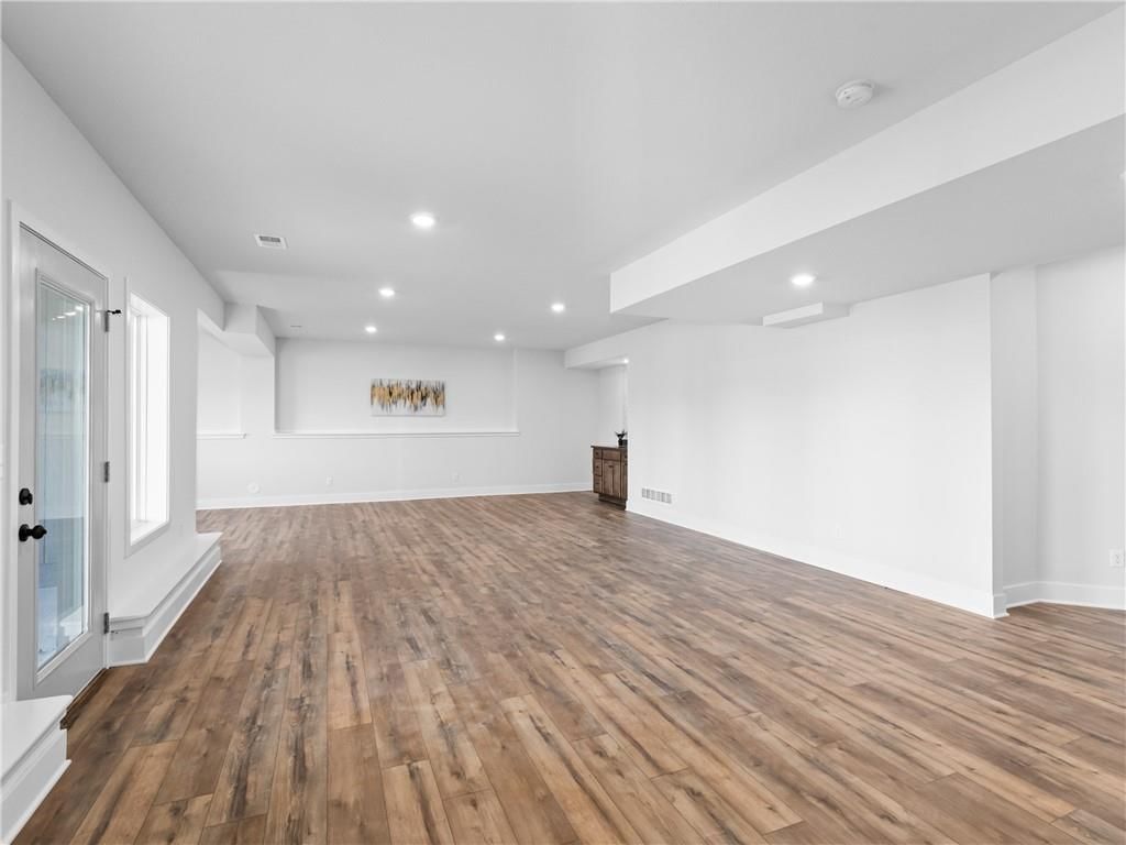 1516 Country Club Drive — photo 33