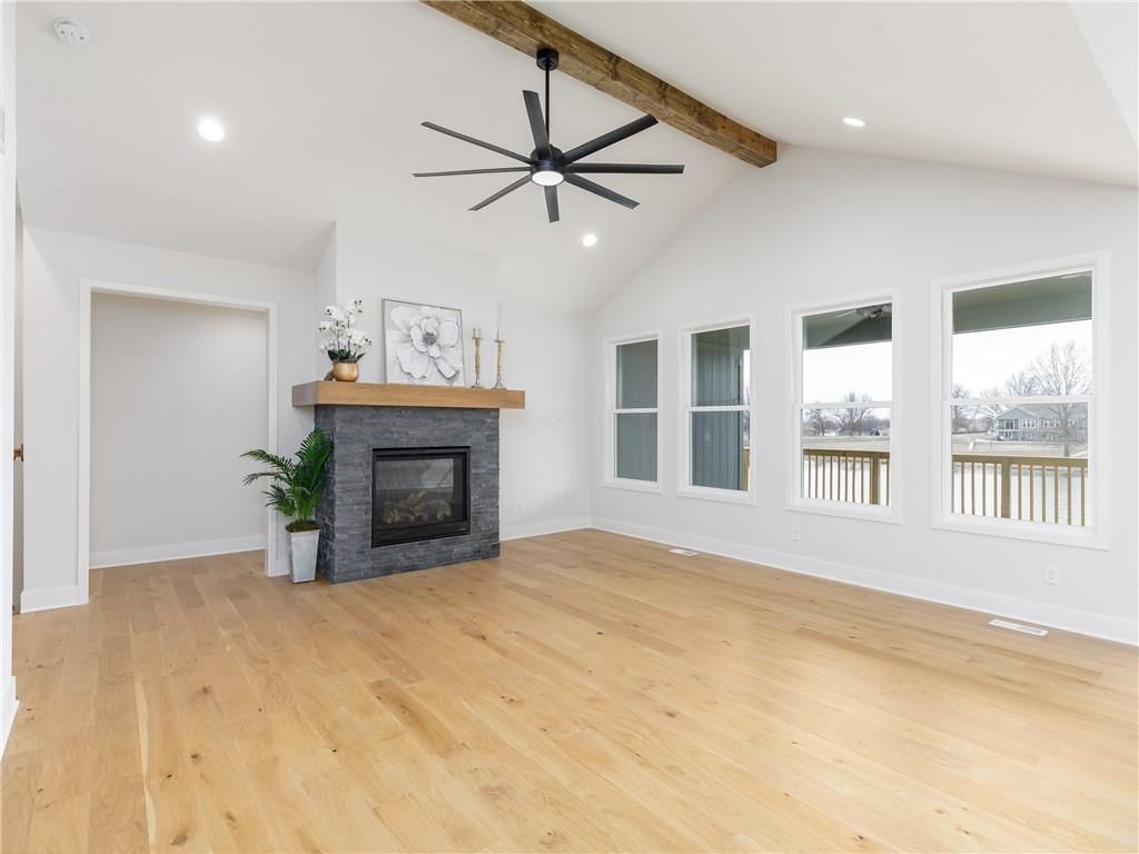 1516 Country Club Drive — photo 5
