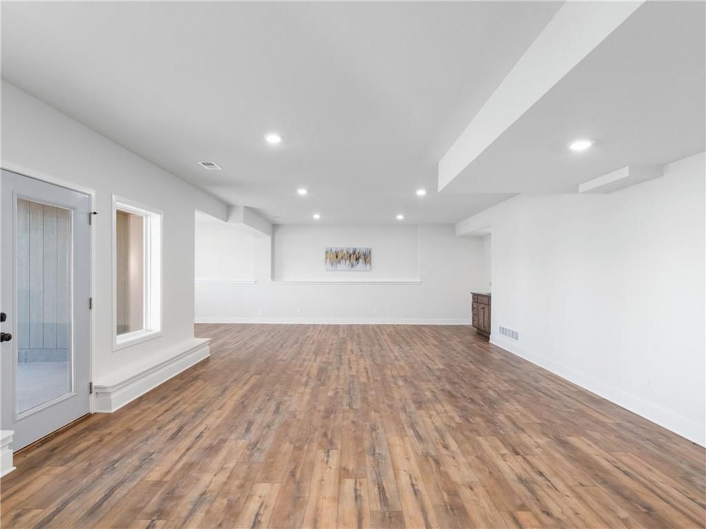 1516 Country Club Drive — photo 41