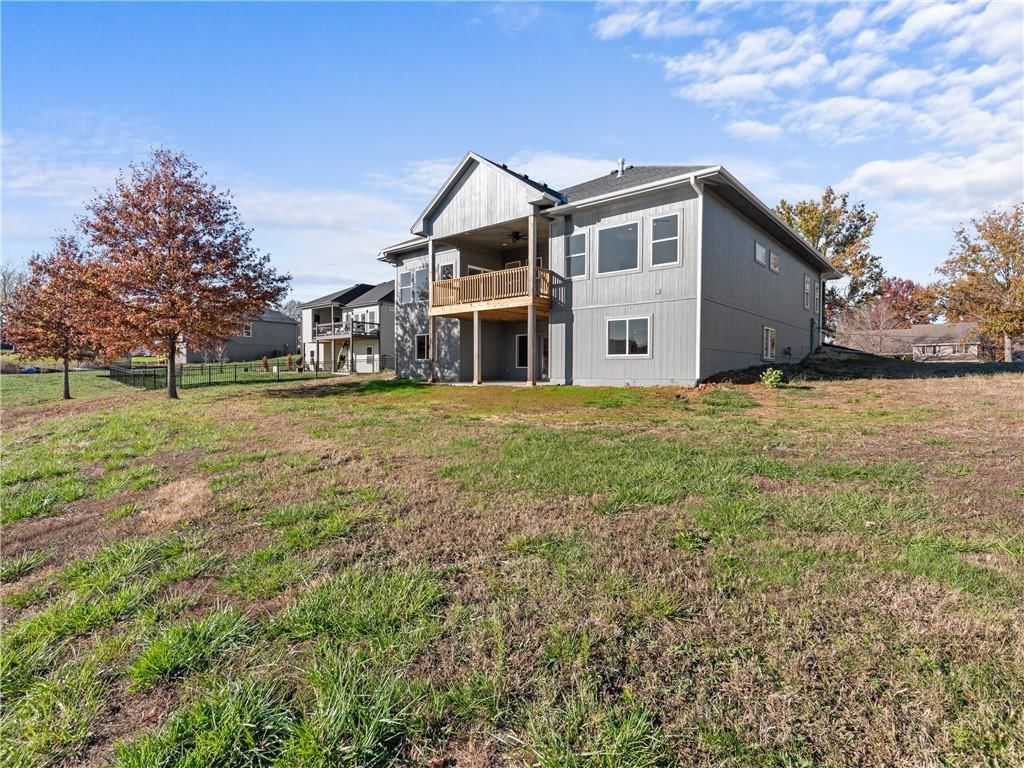 1516 Country Club Drive — photo 47