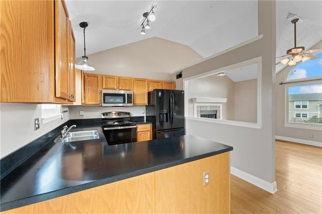 31311 W 172nd Terrace — photo 11
