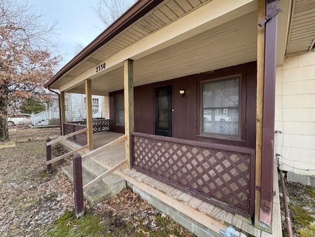 2330 Clark Avenue — photo 2