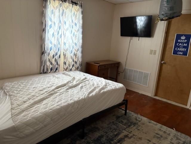 2330 Clark Avenue — photo 11
