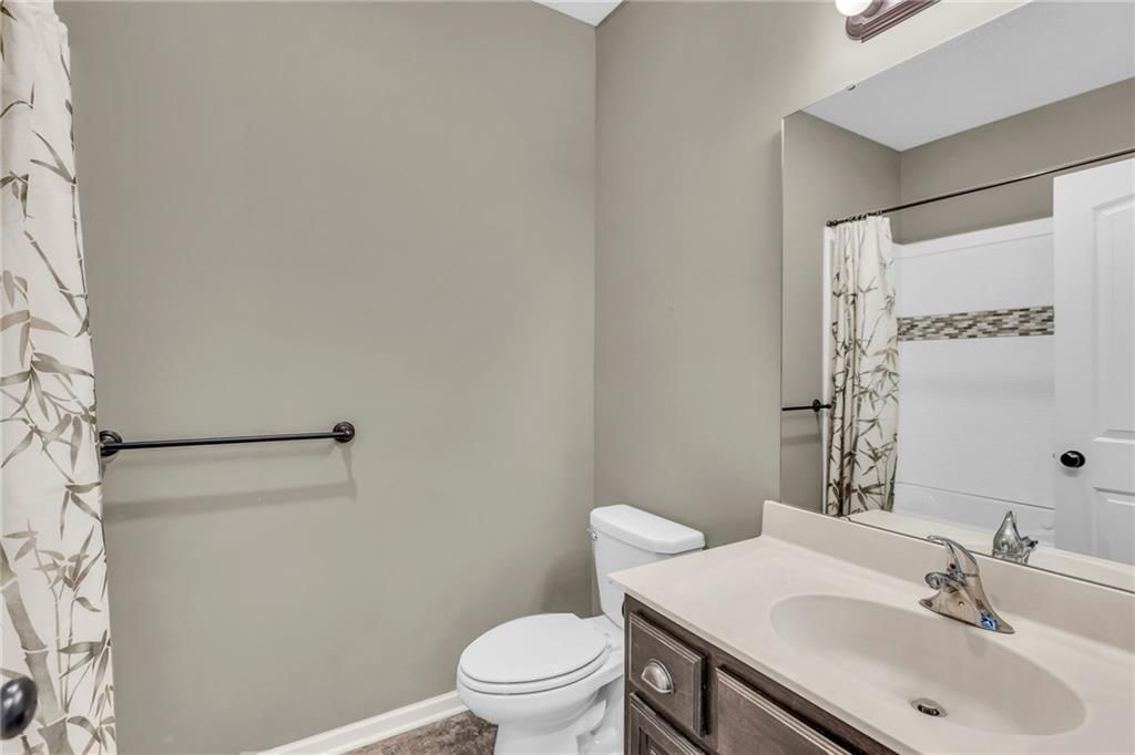 16905 Meadow Creek Circle — photo 11