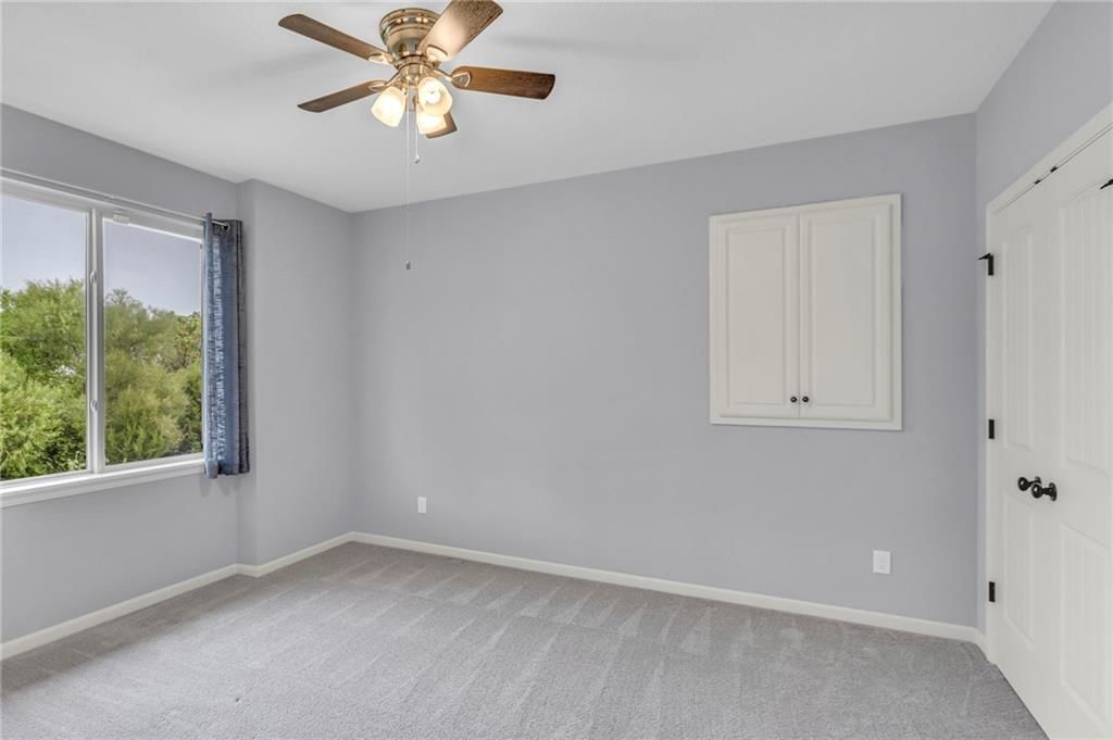 16905 Meadow Creek Circle — photo 16