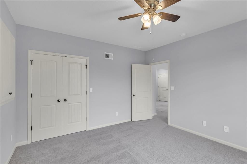 16905 Meadow Creek Circle — photo 17