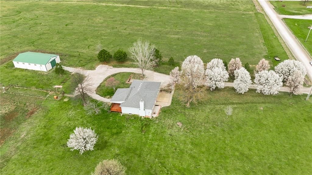 4470 Vermont Road — photo 43