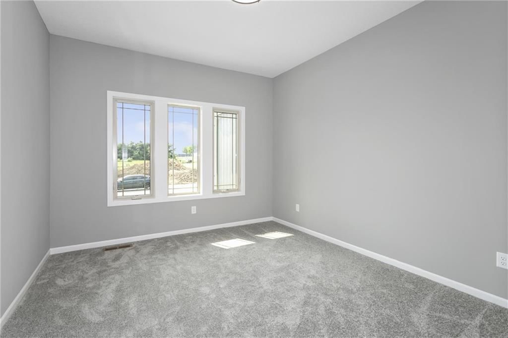 11006 N Bristol Avenue — photo 24