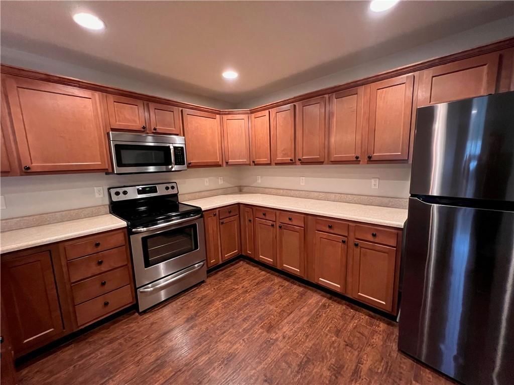 423 Kreisel Drive — photo 7