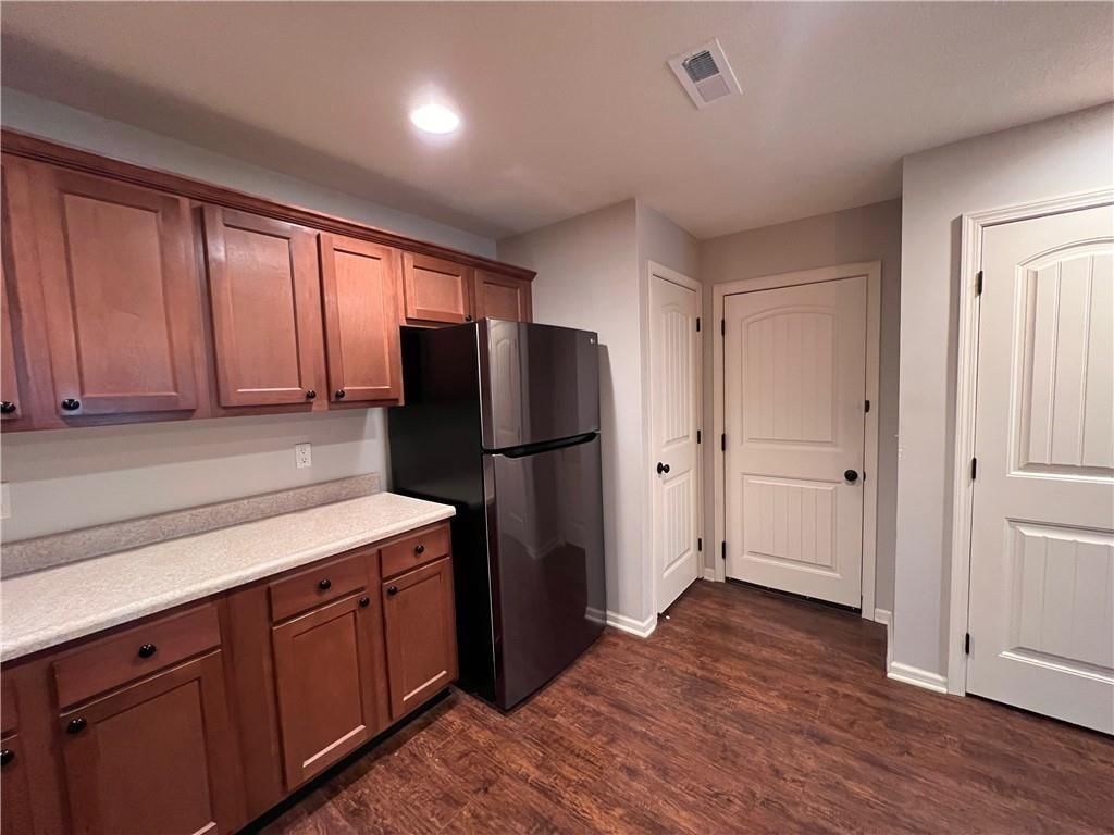 423 Kreisel Drive — photo 9
