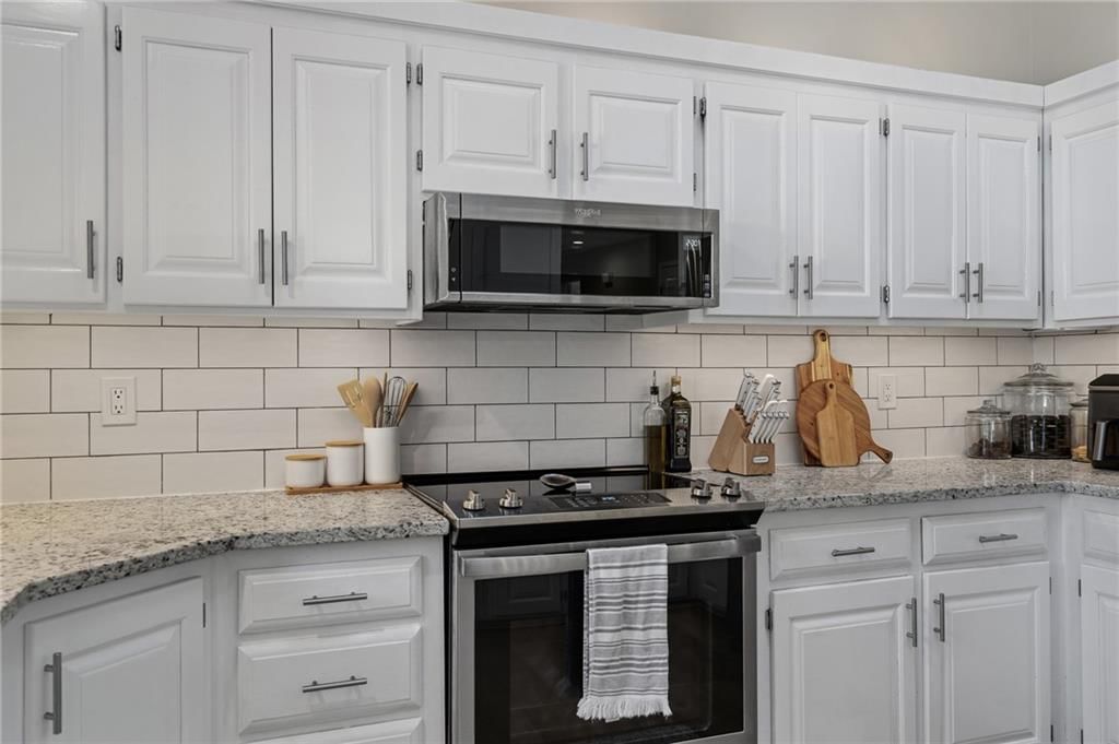 15008 W 124th Street — photo 19