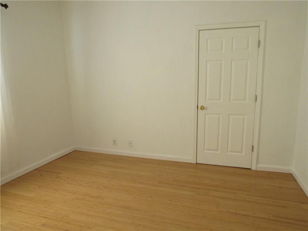 915 E 5th Street — photo 9