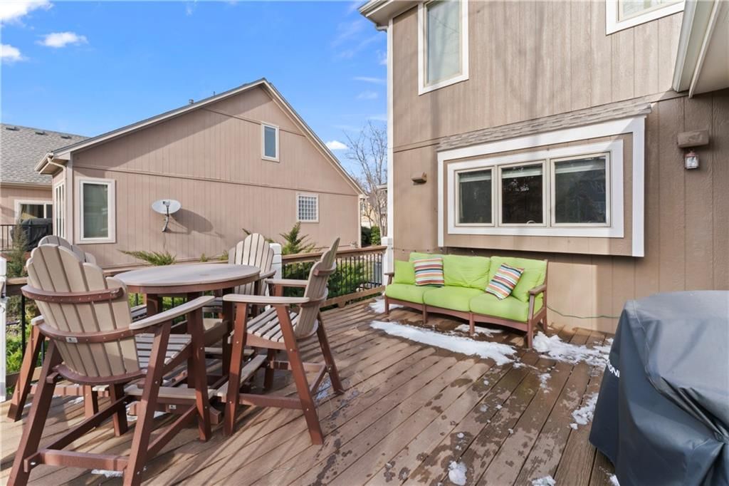 15620 Eby Street — photo 60