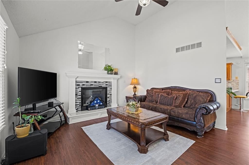 819 NE 107th Terrace — photo 5