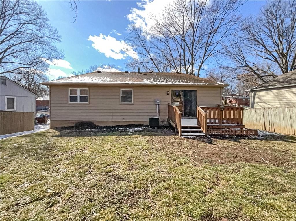 616 Oxford Drive — photo 8