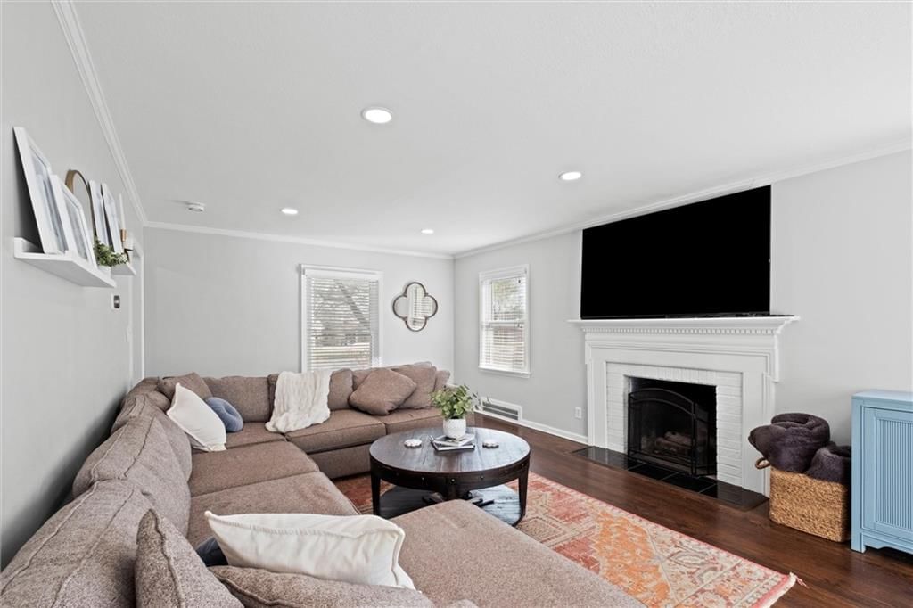 7906 Cambridge Drive — photo 5