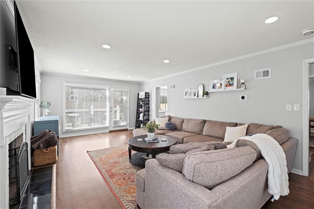 7906 Cambridge Drive — photo 7