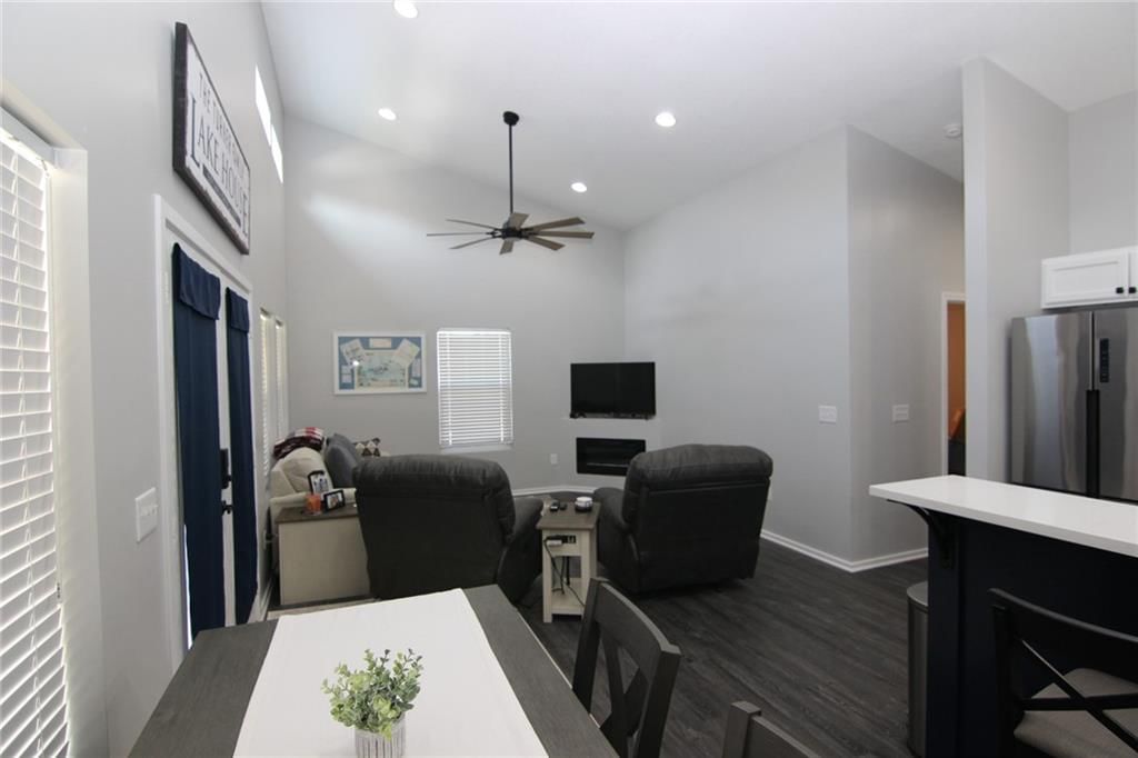2 Oak Knoll Court — photo 4