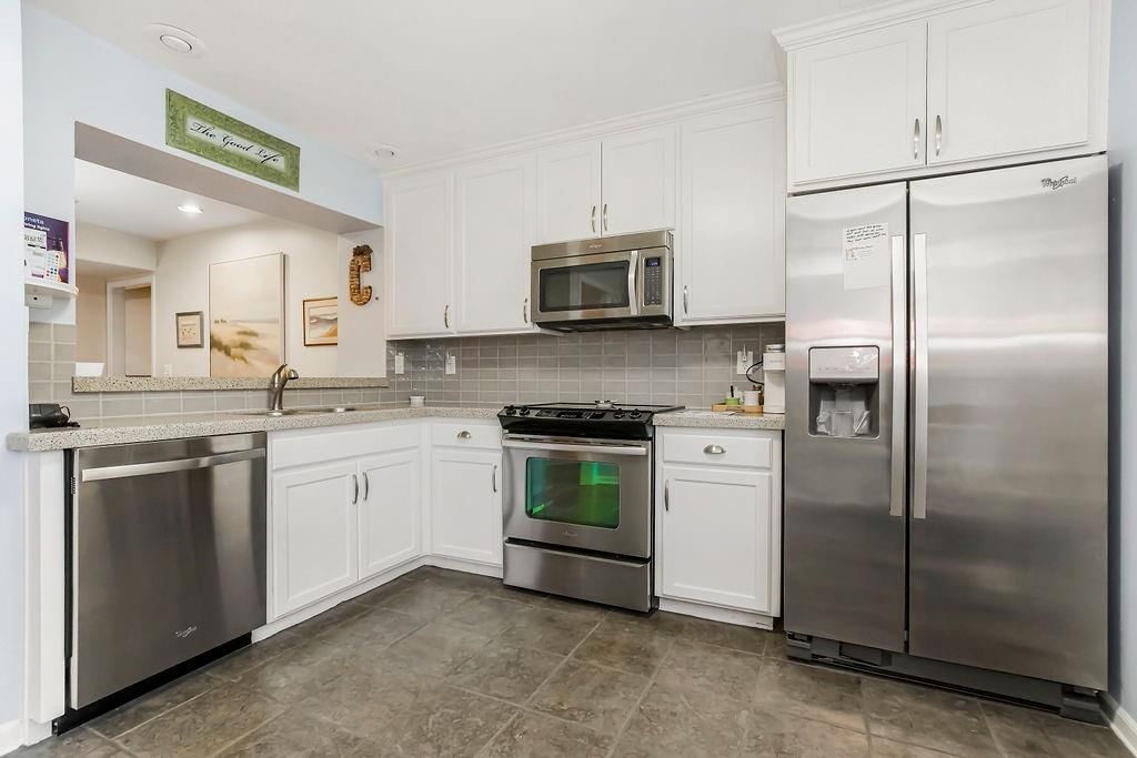 12127 Hayes Street — photo 12