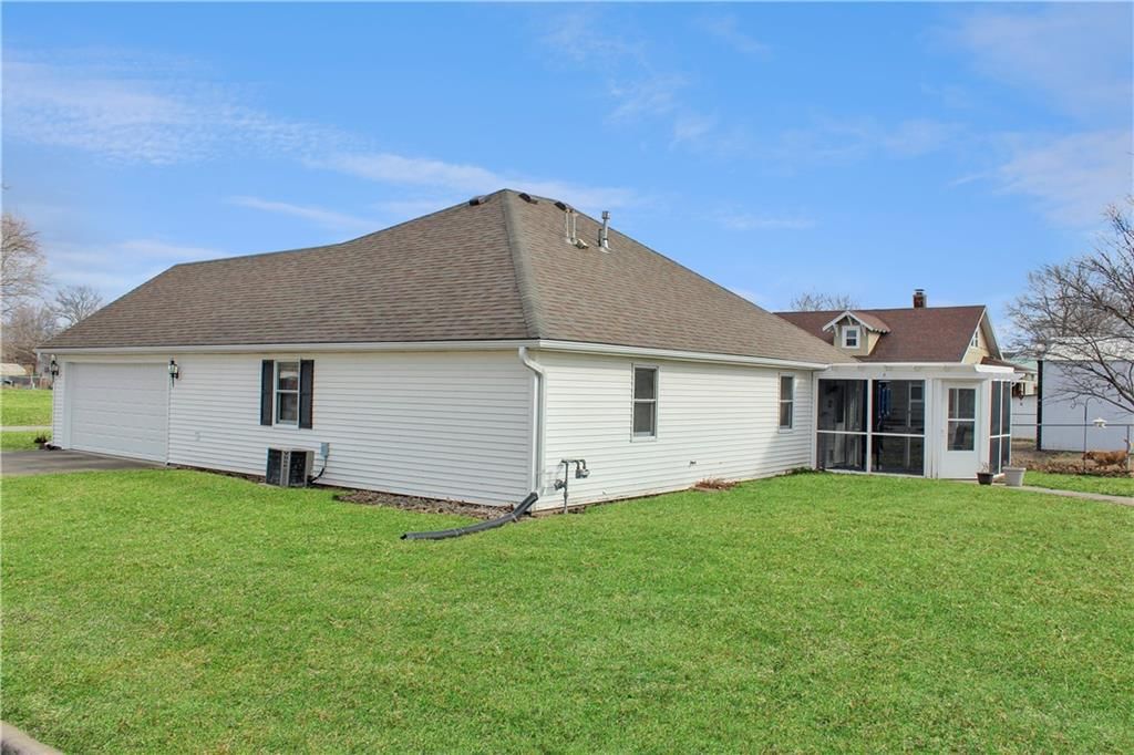 1400 Shelby Street — photo 32