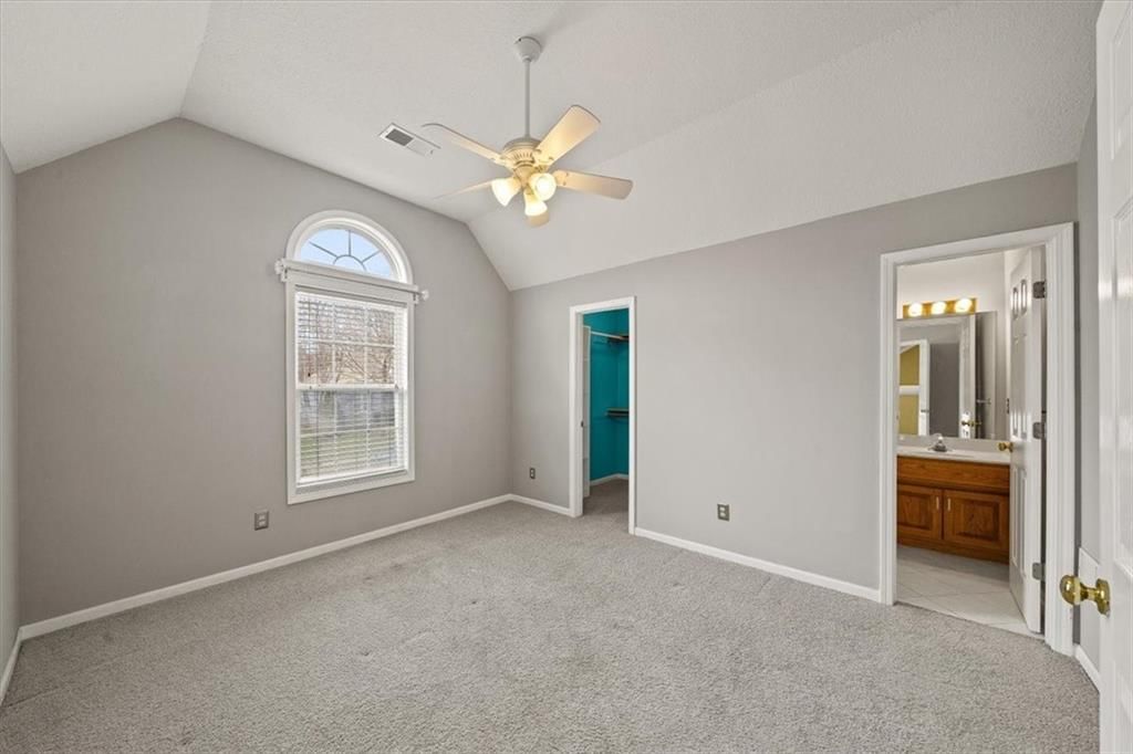 12127 Grand Avenue — photo 15