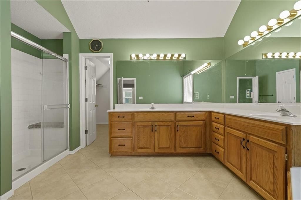 12127 Grand Avenue — photo 20