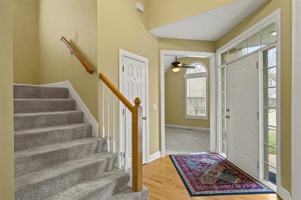 12127 Grand Avenue — photo 3