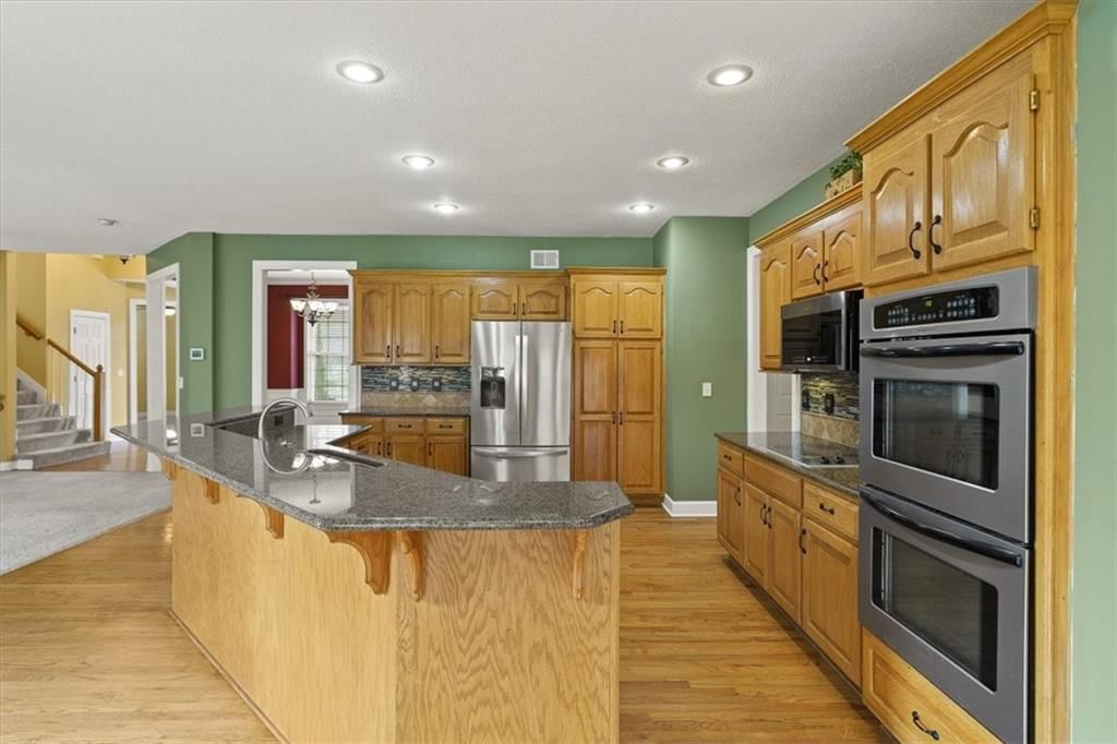 12127 Grand Avenue — photo 10