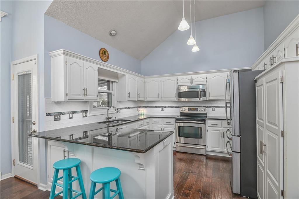 10704 N Harrison Street — photo 11