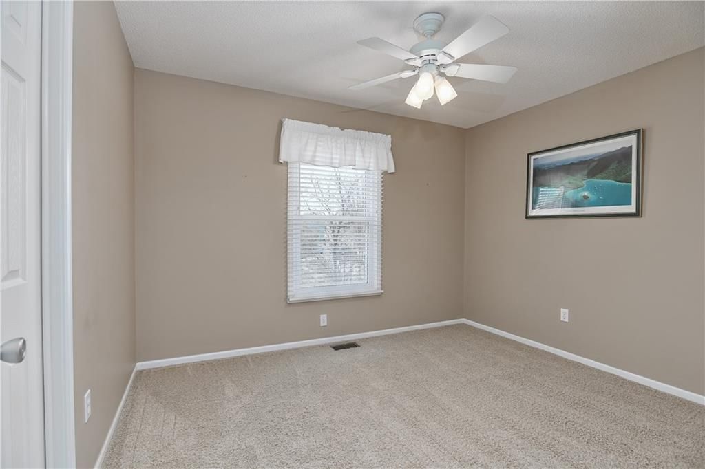 10704 N Harrison Street — photo 21