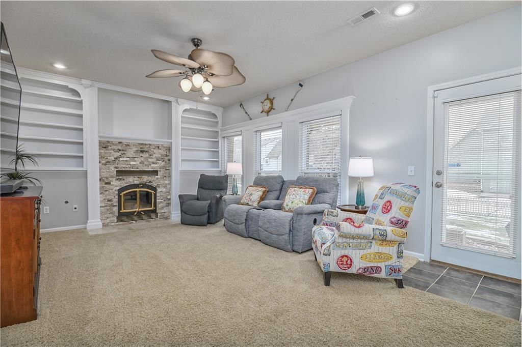 10704 N Harrison Street — photo 23