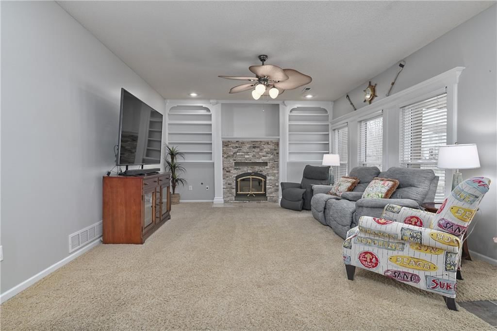 10704 N Harrison Street — photo 24