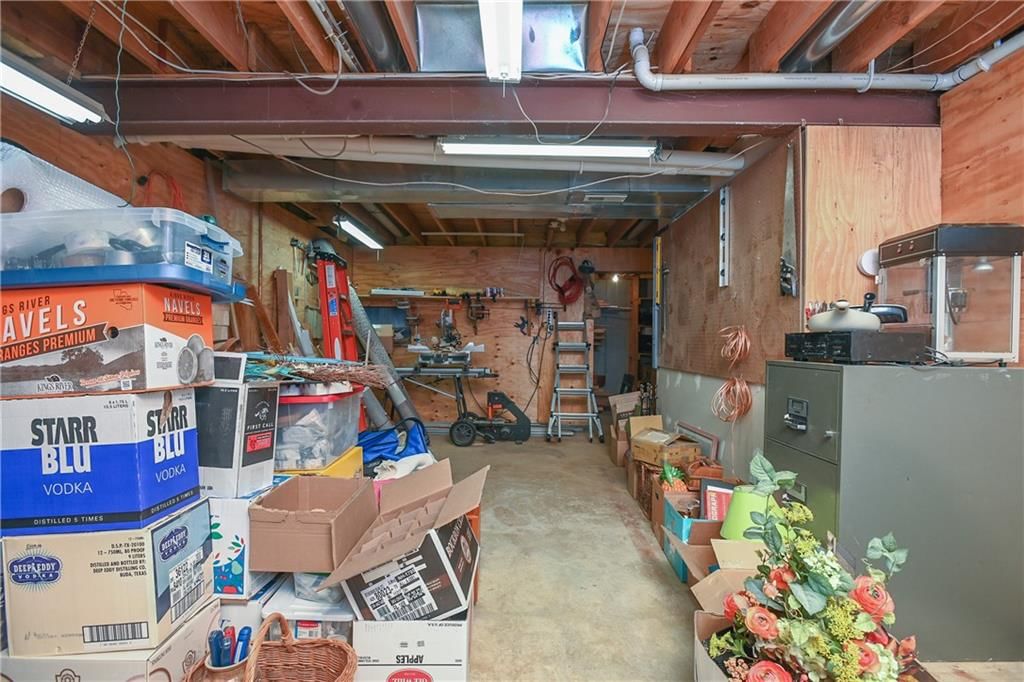 10704 N Harrison Street — photo 27