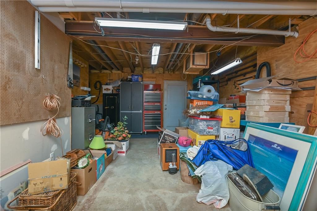 10704 N Harrison Street — photo 28