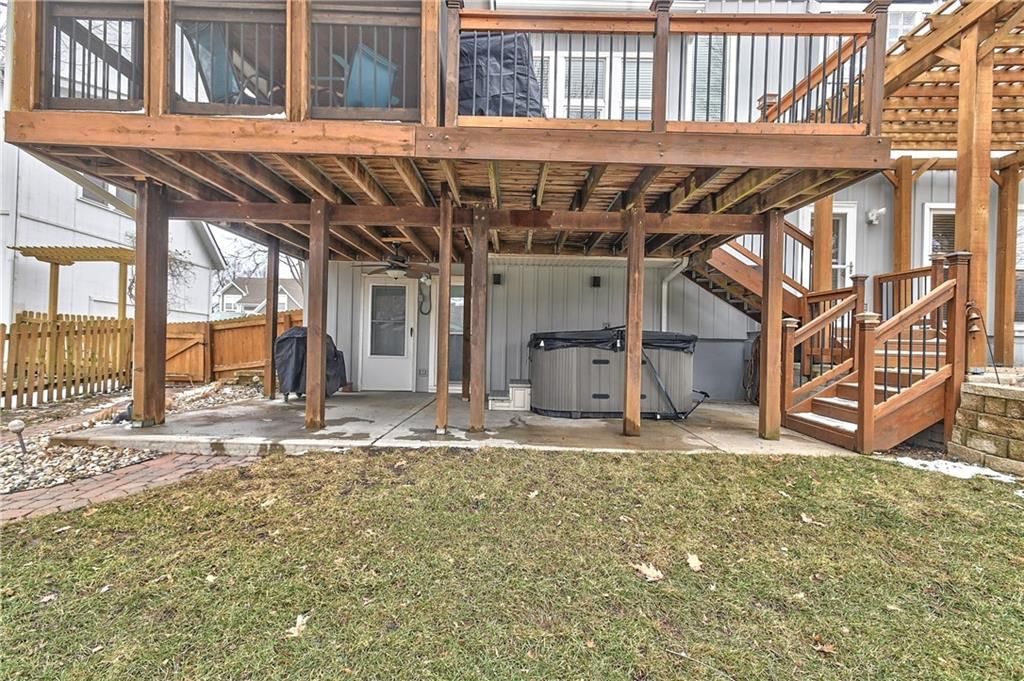 10704 N Harrison Street — photo 35