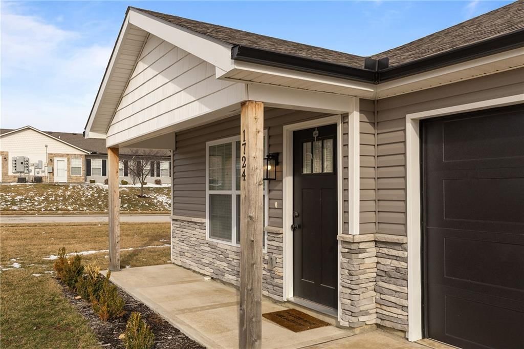 1724 Joann Drive — photo 2