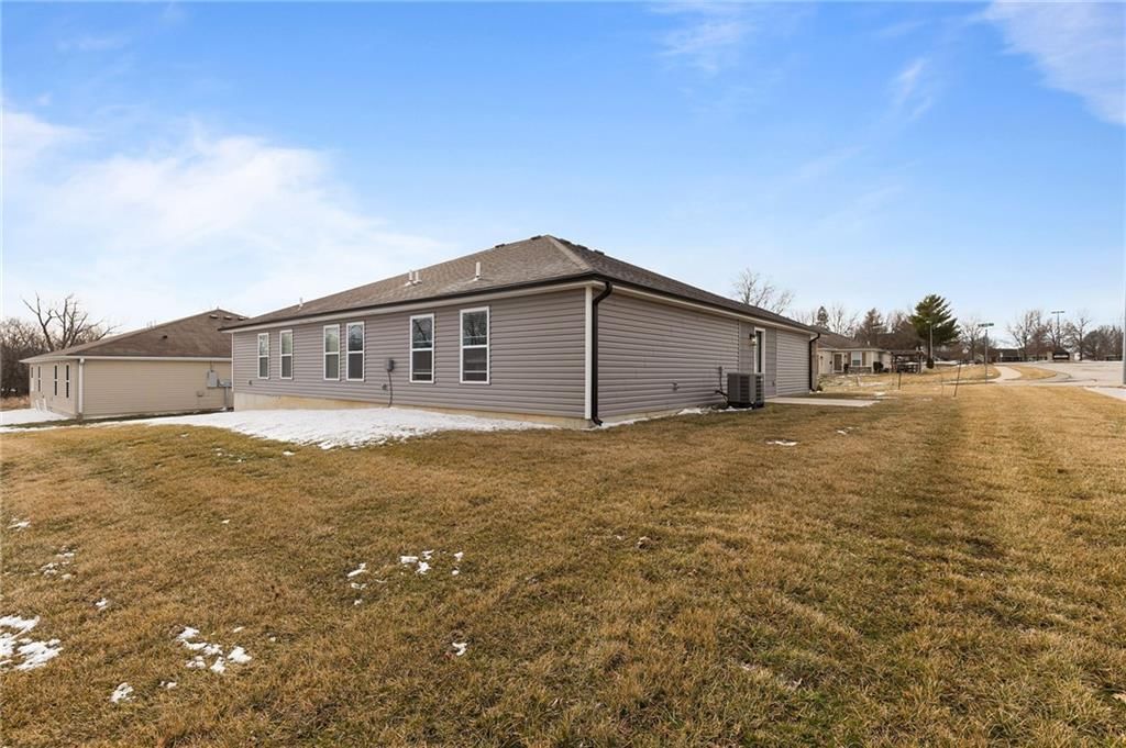 1724 Joann Drive — photo 22