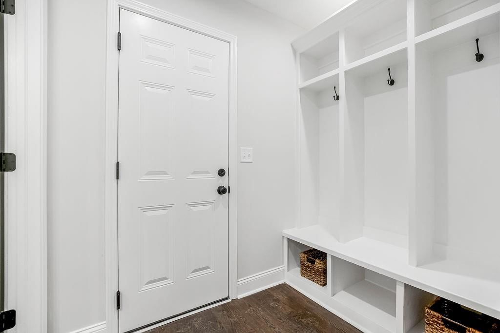 6615 W 69th Street — photo 13