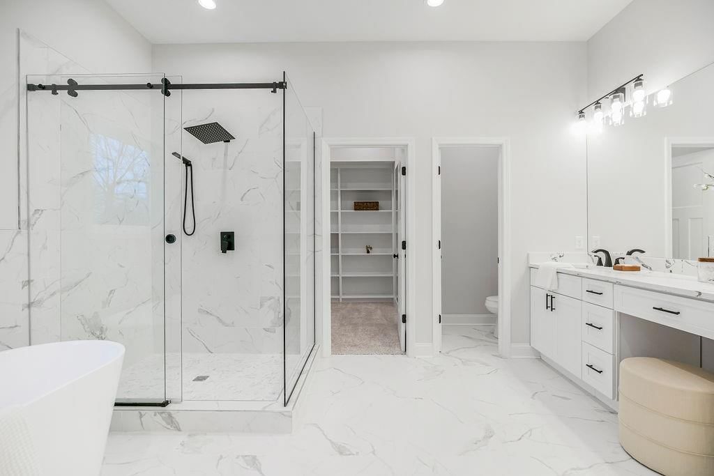 6615 W 69th Street — photo 16