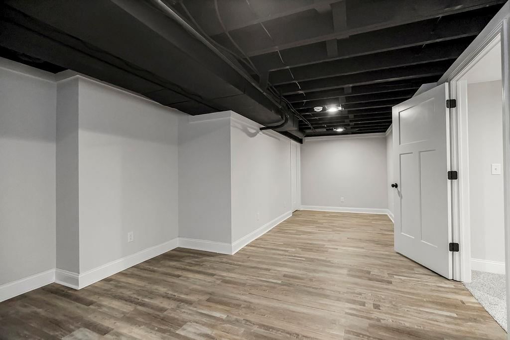 6615 W 69th Street — photo 30