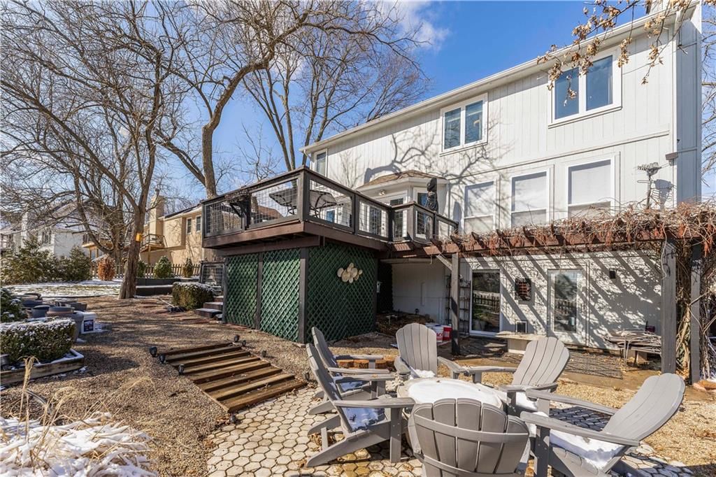 101 Asher Bay Street — photo 42