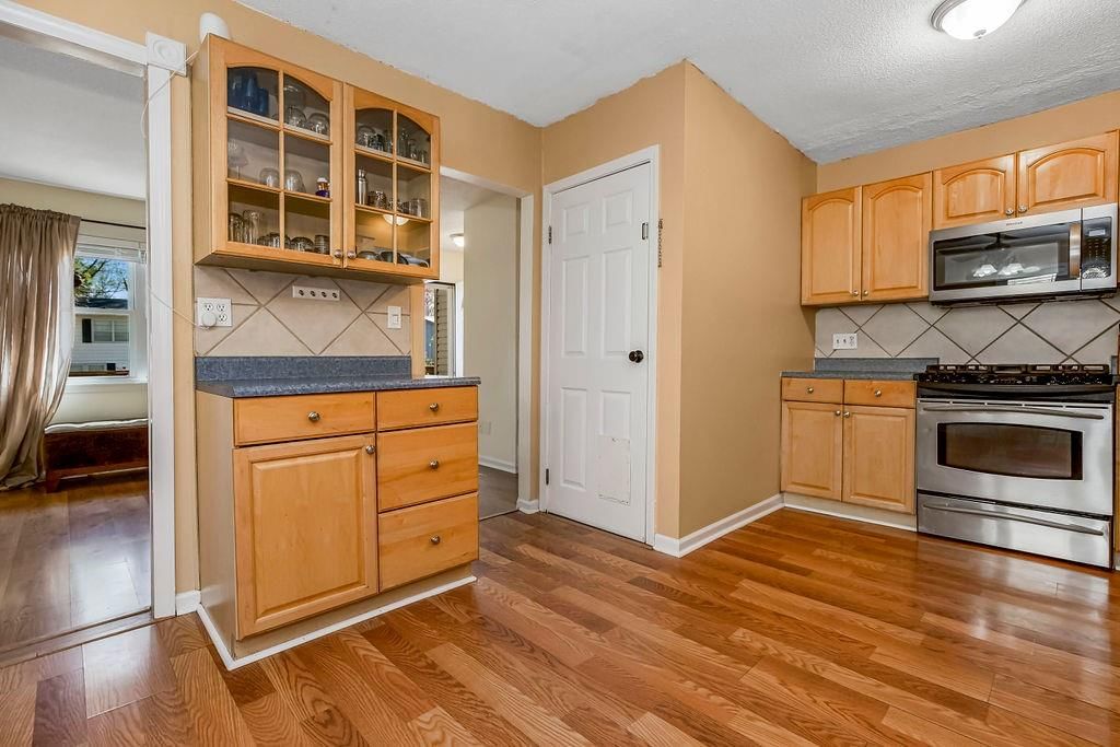 1102 NE Columbus Street — photo 9
