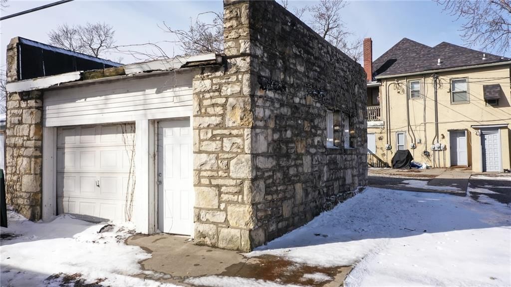 407 S 12th Street — photo 16