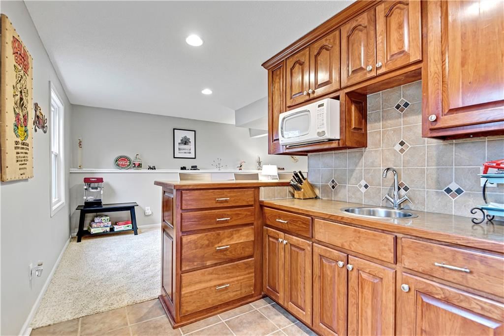 18310 W 116th Street — photo 32