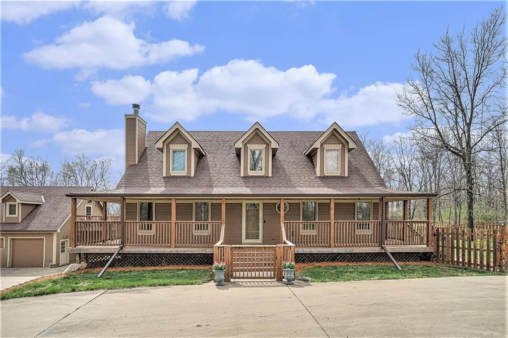 4623 Whispering Oaks Lane — photo 12